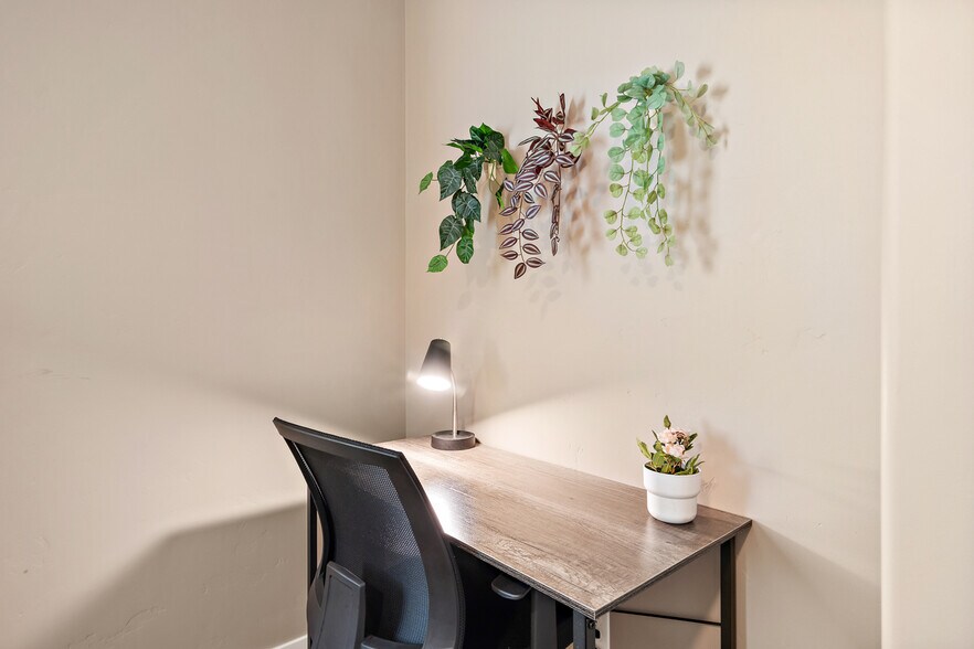 Building Photo - 2900 N Villere Ln