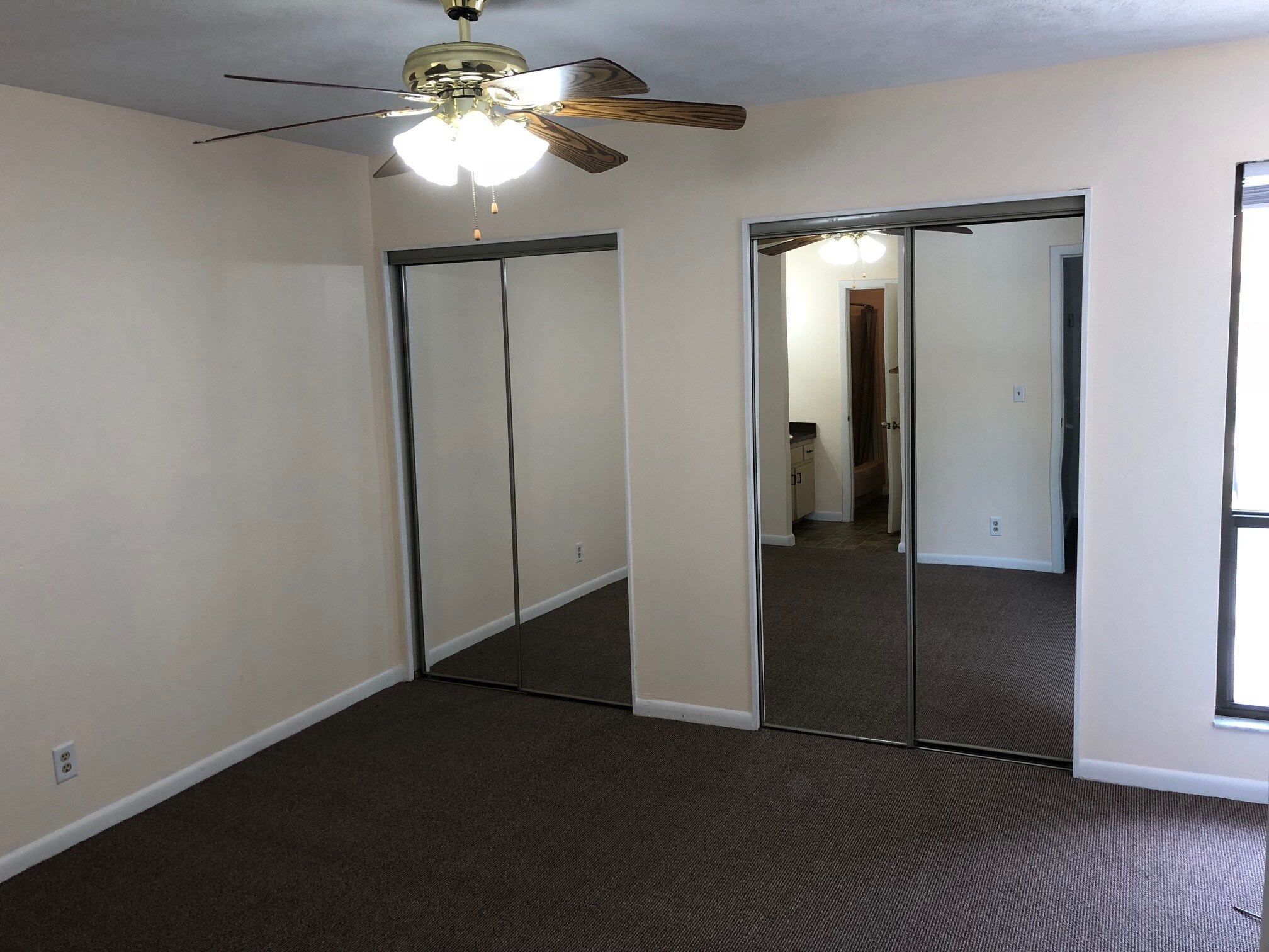 Building Photo - 2108 Northeast 38th Avenue