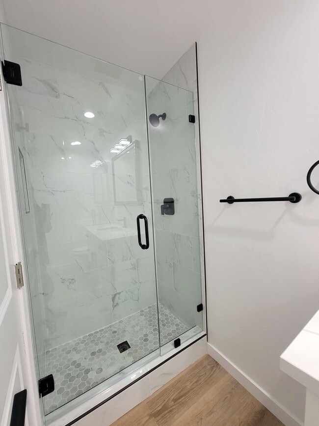 Building Photo - 6249-6253 Mary Lane Drive