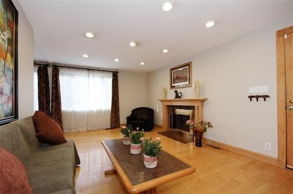 Building Photo - 22 Westlund Rd