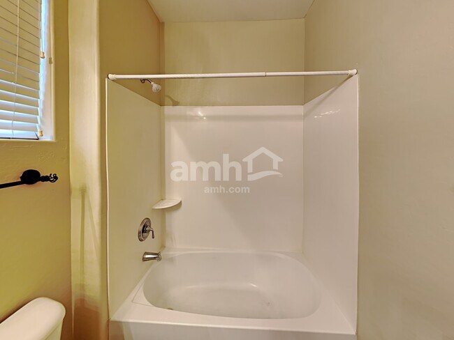 Building Photo - 3860 E Flower St