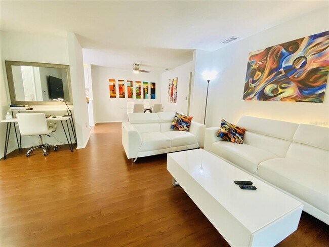 Building Photo - 225 S Tropical Trail