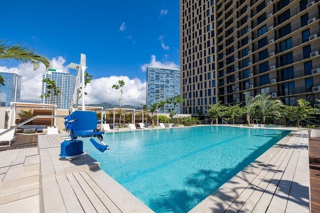 Building Photo - 2159