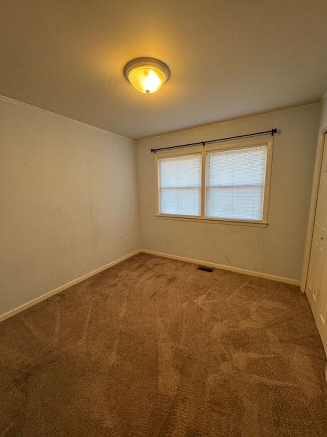 Building Photo - Piner Road