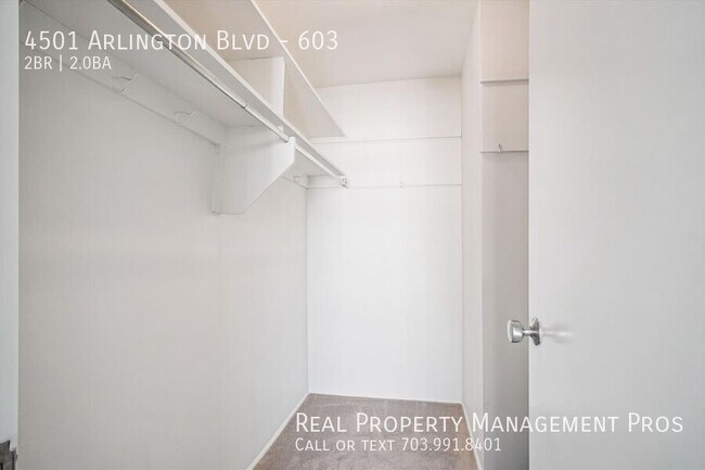 Building Photo - 4501 Arlington Blvd