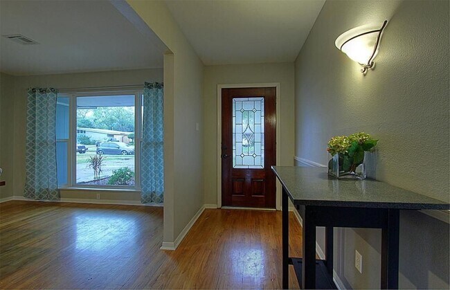 Building Photo - 5711 Capello Dr