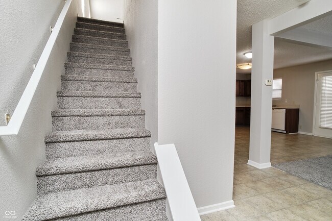 Building Photo - 14169 Clapboard Dr