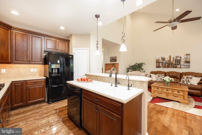 Building Photo - 2917 Cottonwood Ln