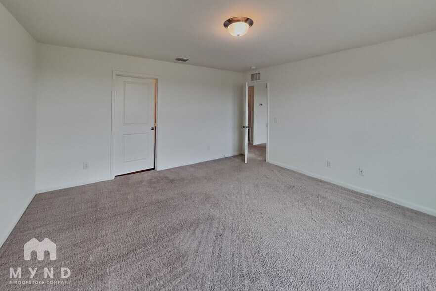 Building Photo - 5924 Pearl Mdw
