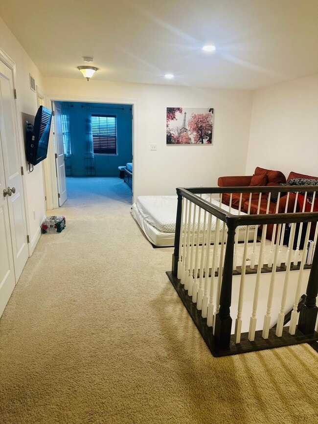 Building Photo - 363 Wheat Sheaf Way