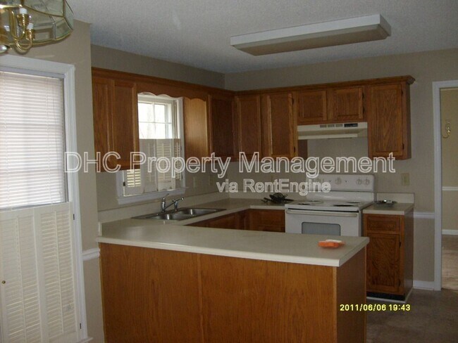 Building Photo - 3142 Ashbury Ln