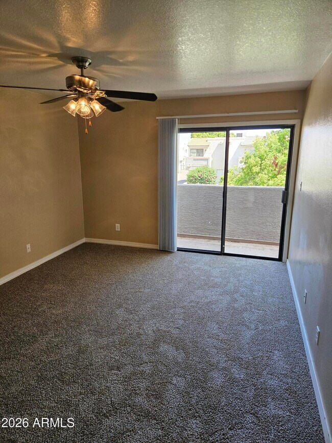 Building Photo - 835 N Granite Reef Rd
