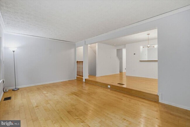 Building Photo - 508 Palmspring Dr
