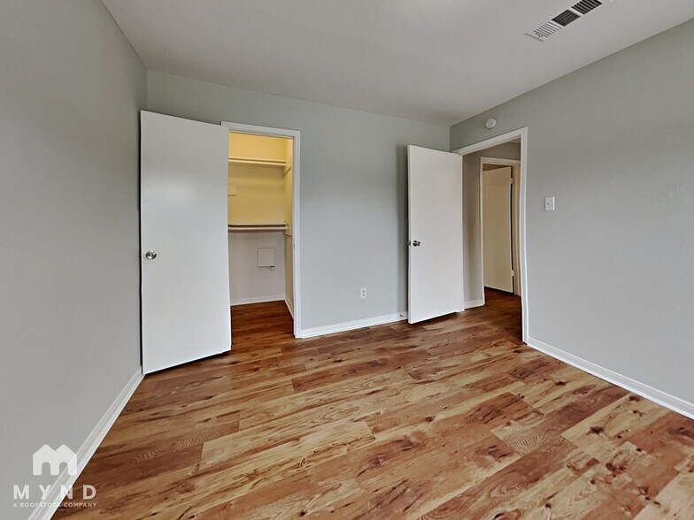 Building Photo - 2311 Friarwood Trail