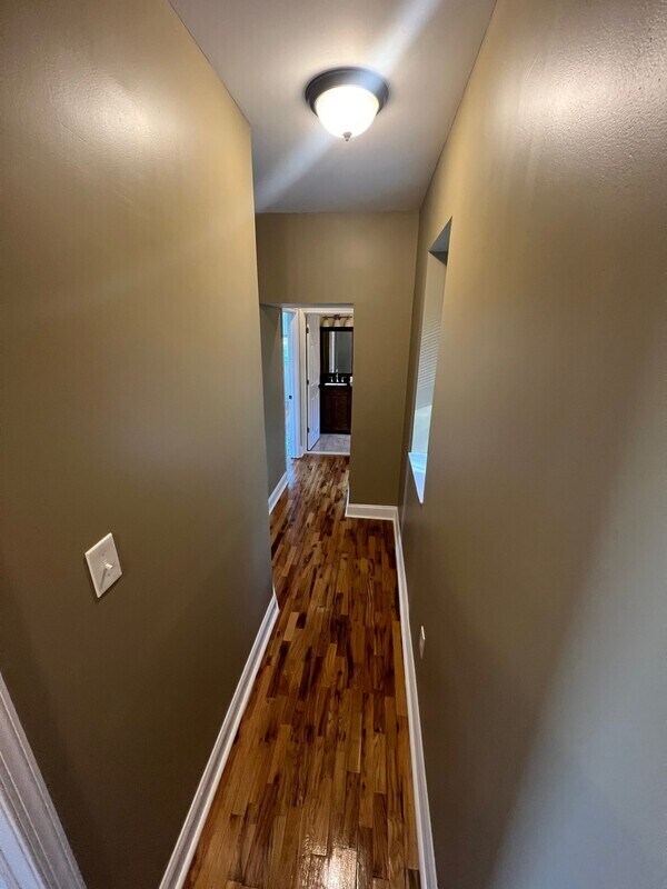 Building Photo - 10 Woodmont Rd