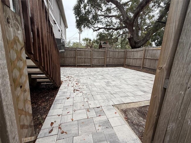 Building Photo - 595 Shady Grove Dr