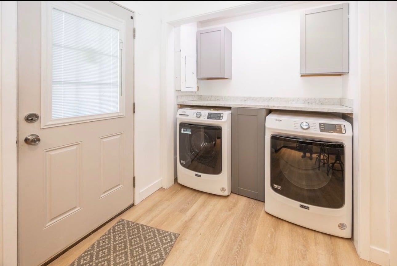 Building Photo - 2006 Randall Rd