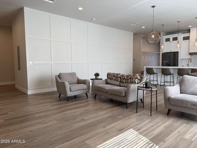 Building Photo - 8736 E Joshua Tree Ln