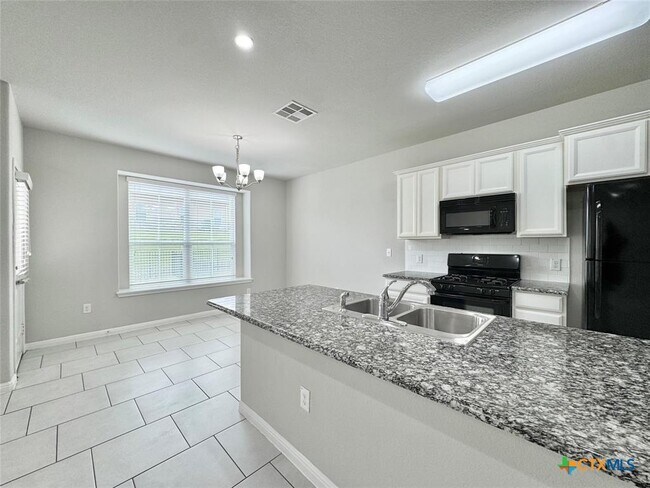 Building Photo - 113 Homily Dr