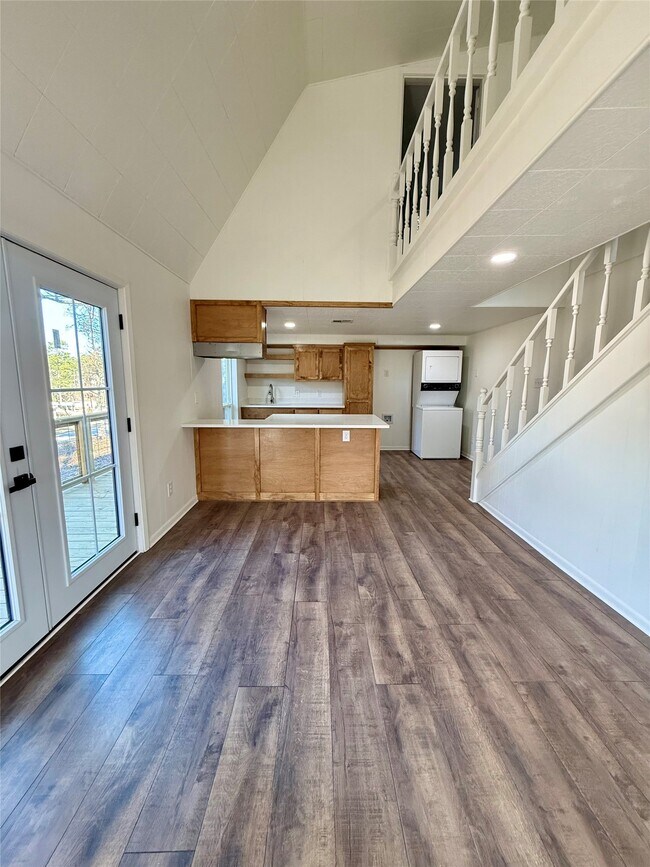 Building Photo - 457 Impala Dr