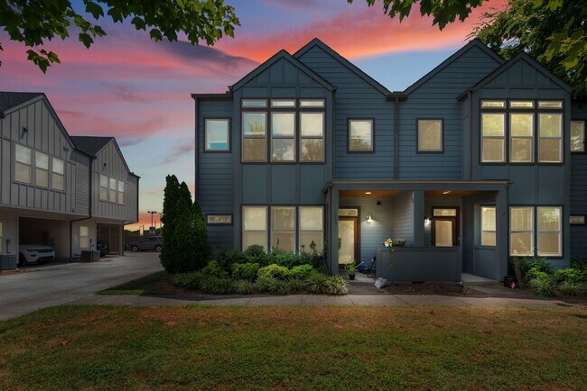Building Photo - 1040 Maynor Ave
