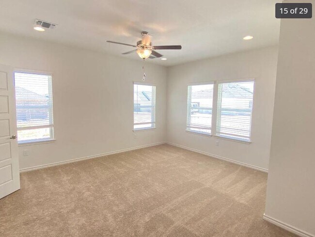 Building Photo - 9315 Looksee Ln