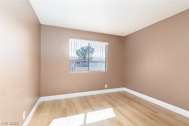 Building Photo - 3151 N Soaring Gulls Dr