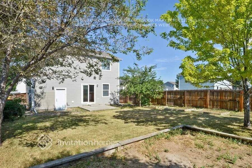 Building Photo - 1350 Bluebird St