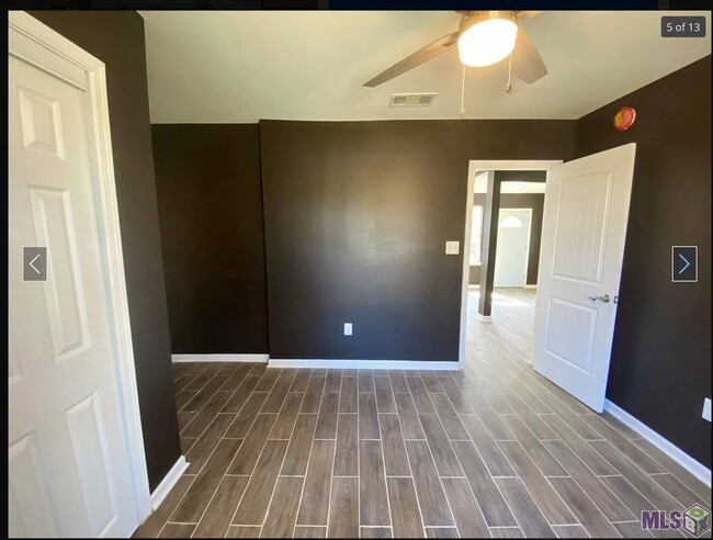 Building Photo - 1553 Swan Ave