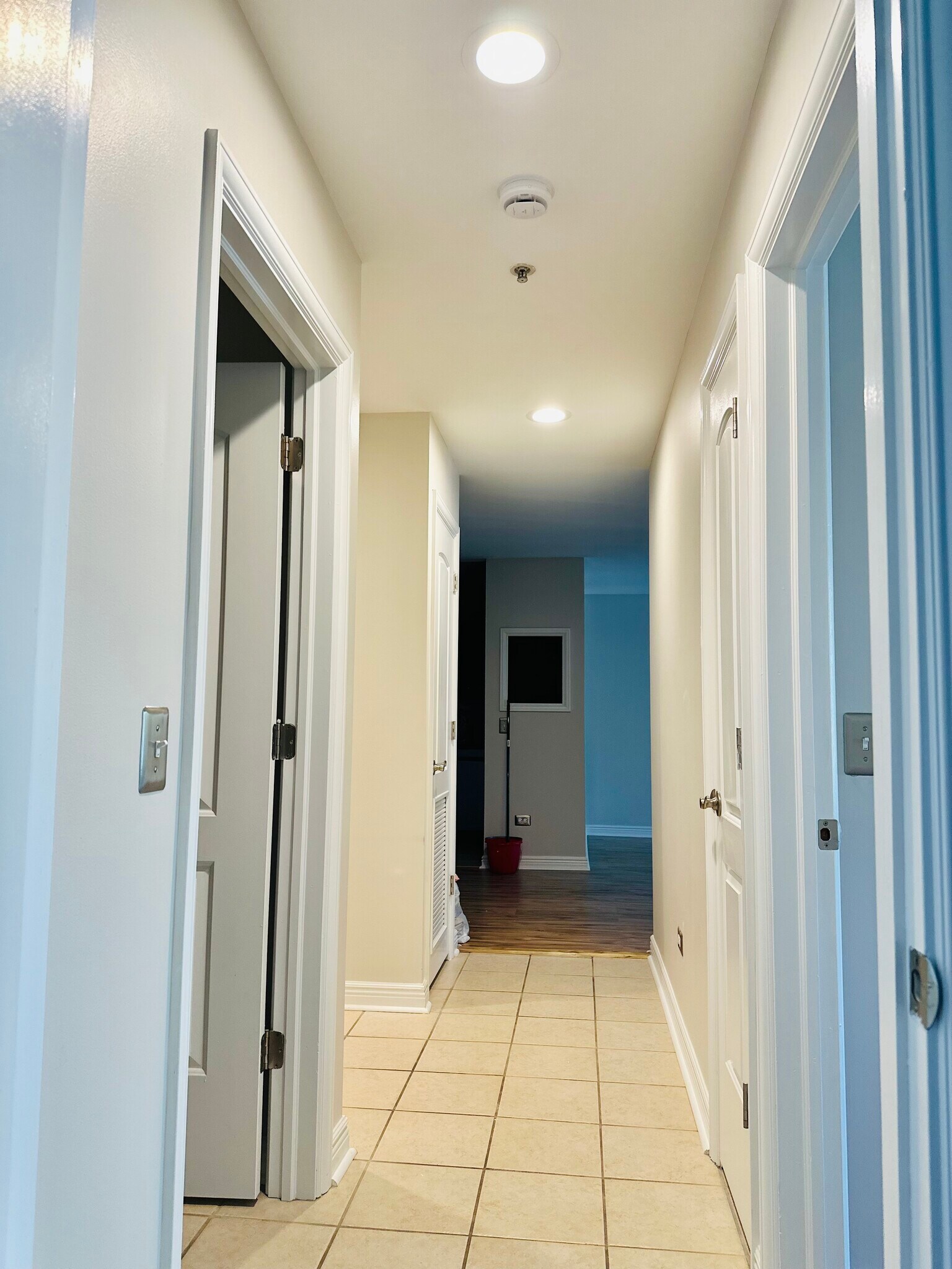 Hallway - 57 E Hattendorf Ave