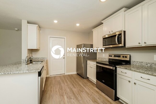 Building Photo - 3 Bedroom Pet-Friendly Home in San Antonio, TX with Main Street Renewal