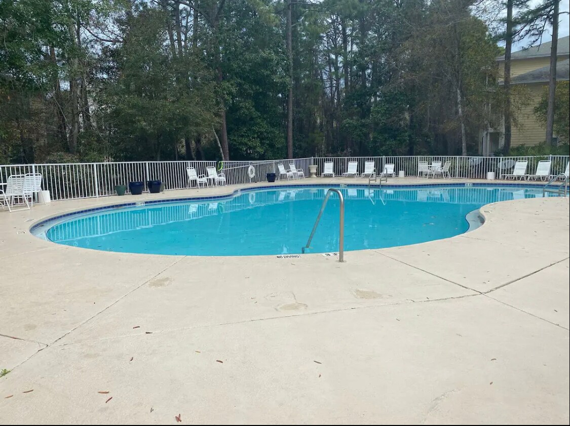 Building Photo - 200 Sandestin Ln