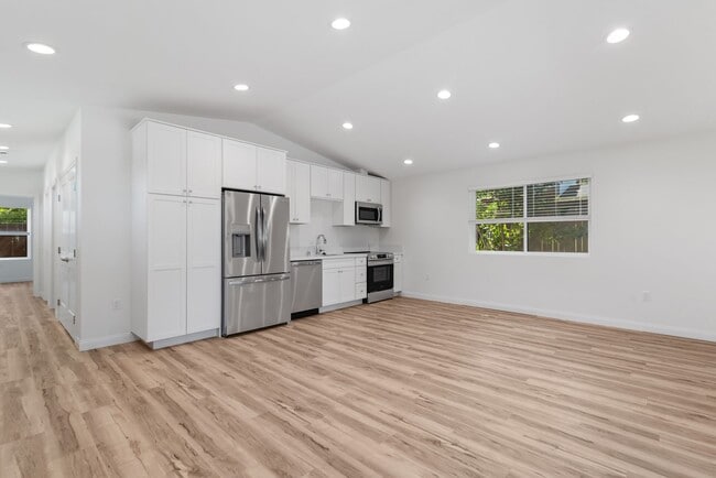 Building Photo - Newly Built ADU in the Heart of Encinitas