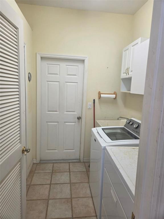 Building Photo - 5282 Far Oak Cir