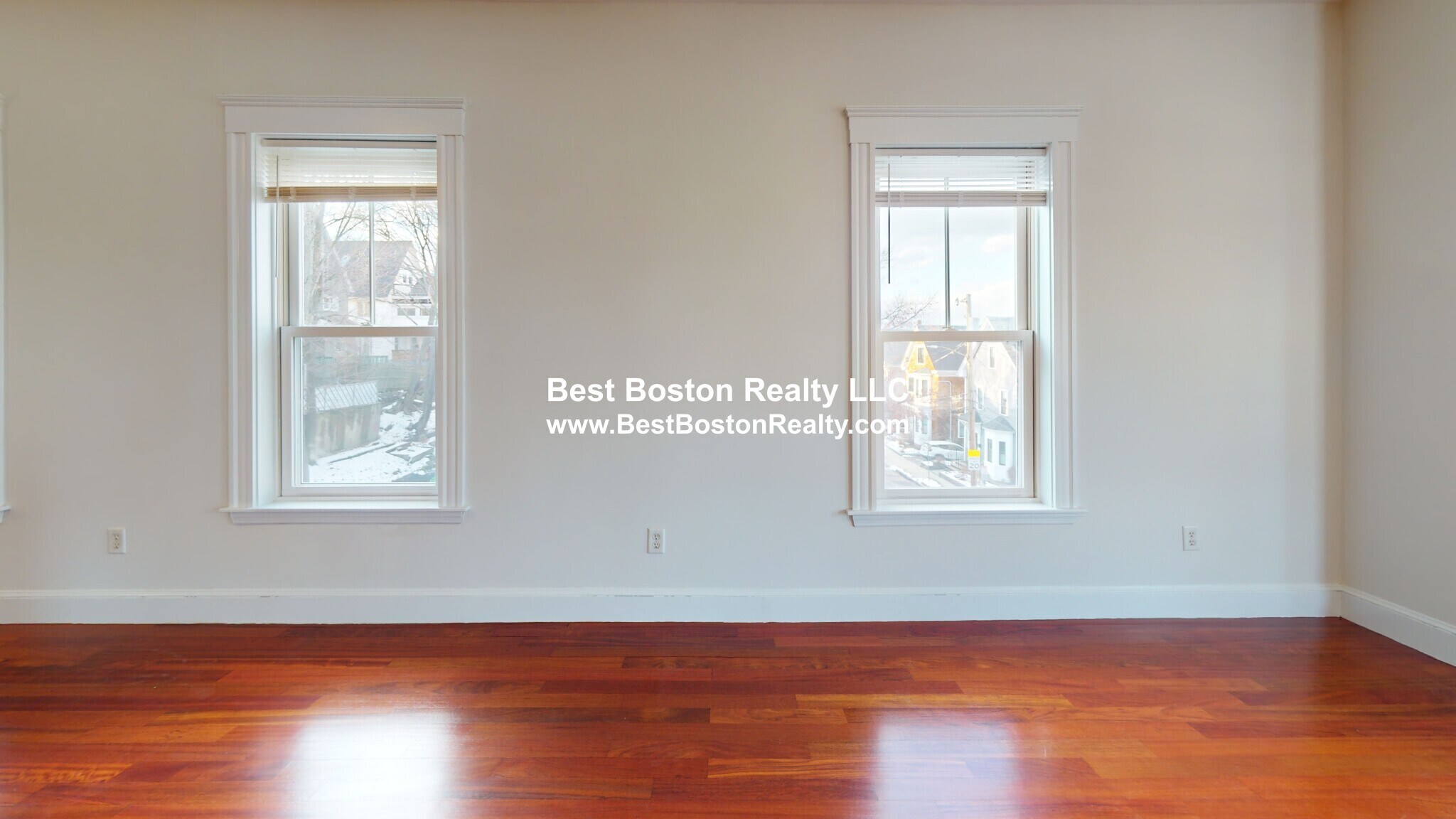 Building Photo - 156 School St