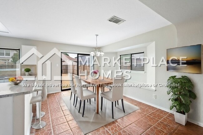 Building Photo - 7250 Dwarf Palm