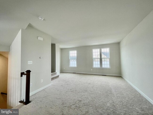 Building Photo - 30 Quebec Ct