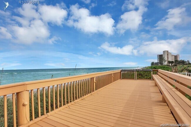 Building Photo - 10600 S Ocean Dr