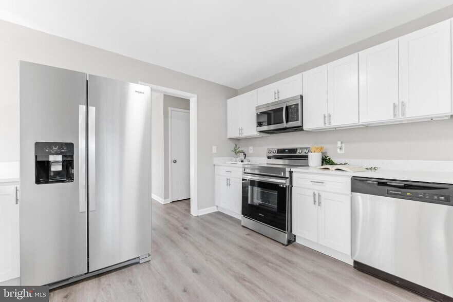 Building Photo - 713 Biddle Rd