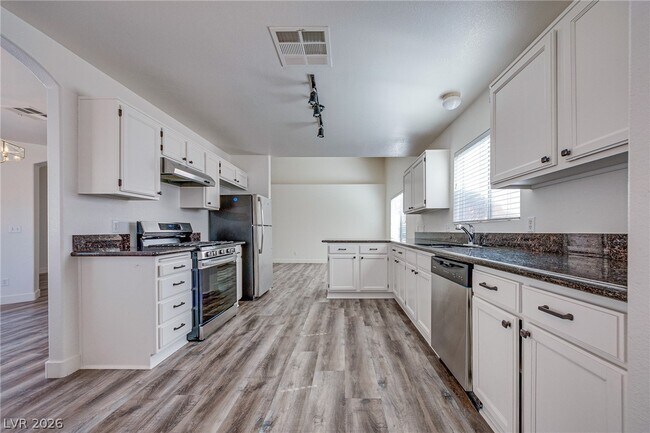 Building Photo - 3738 St Phillip Ct