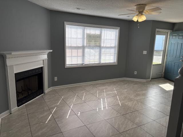 Building Photo - 3917 Sterling Pointe Dr