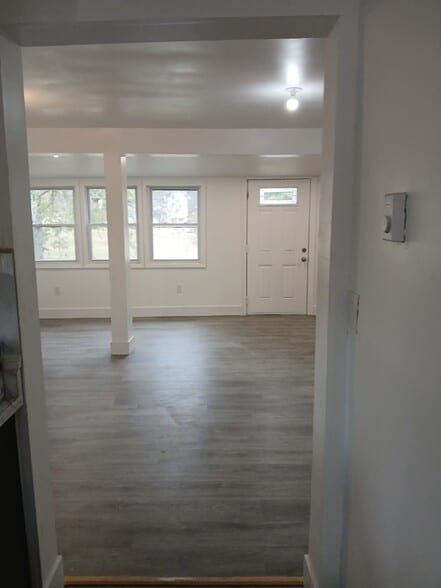 Building Photo - 110 Tuthill Rd