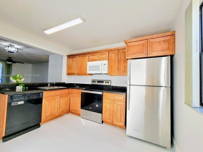 Building Photo - 5701 Riverside Dr