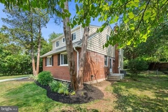 Building Photo - 5313 Taney Ave
