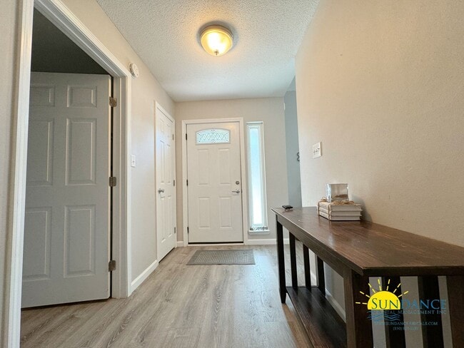 Building Photo - Beautiful 3 Bedroom Home in Fort Walton Be...