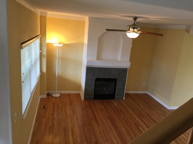 Looking left from entry - 314 Maggie St