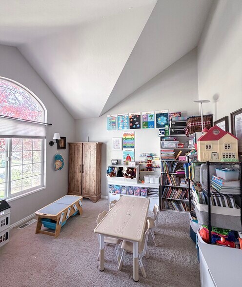 Building Photo - 620 S 700 E