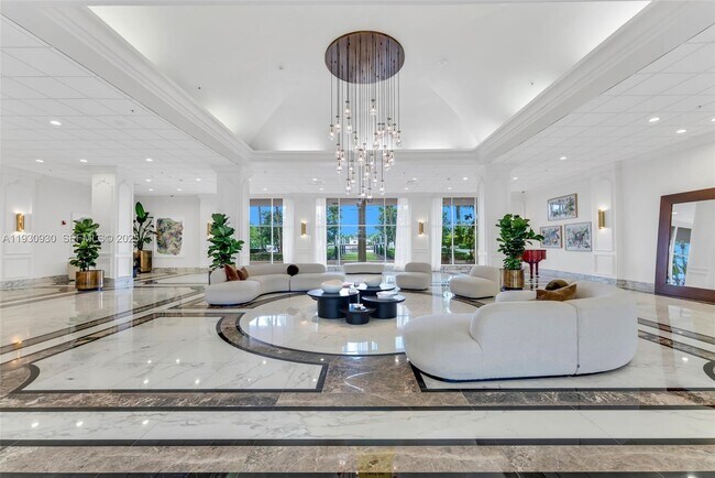 Building Photo - 5600 Collins Ave