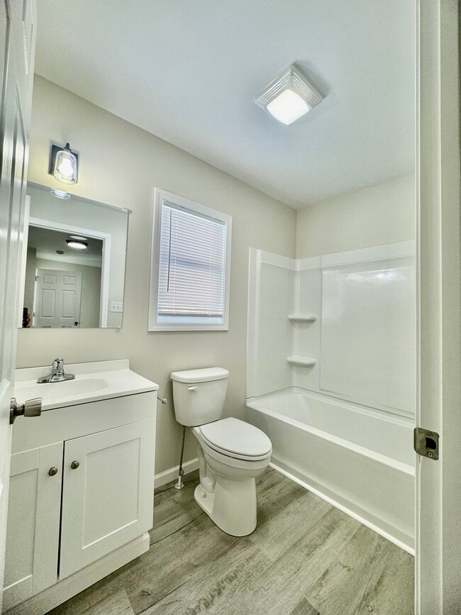 Building Photo - 1070 Hightop Rd