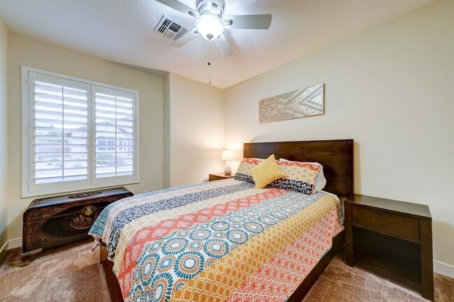 Building Photo - 6744 S Haunted Canyon Rd